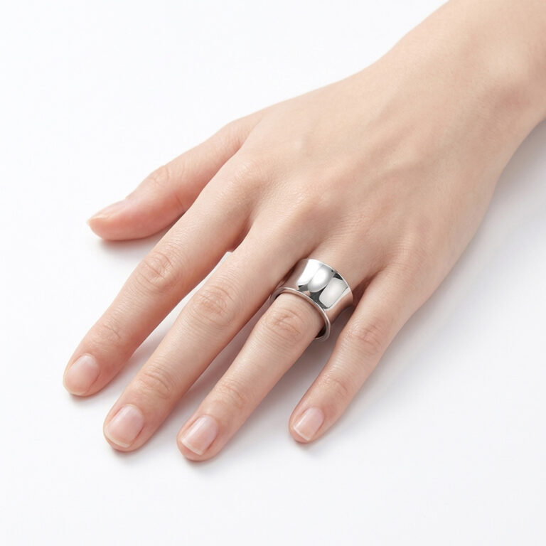 Romulus.hand